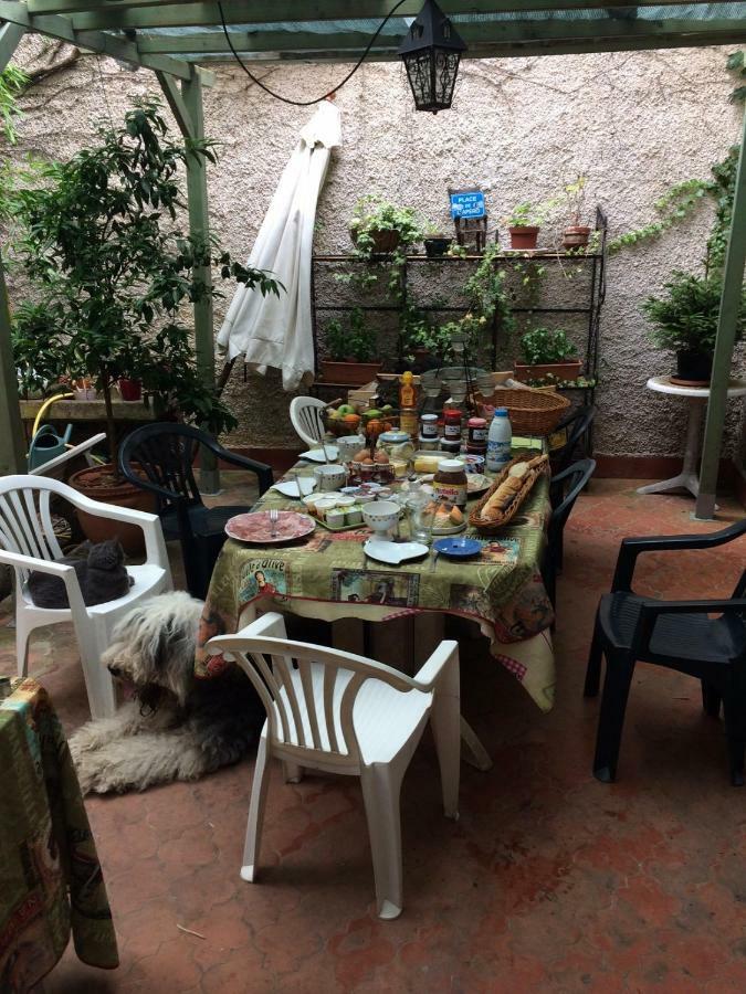 Chez Mimi & Chouchou Apartamento Garéoult Exterior foto